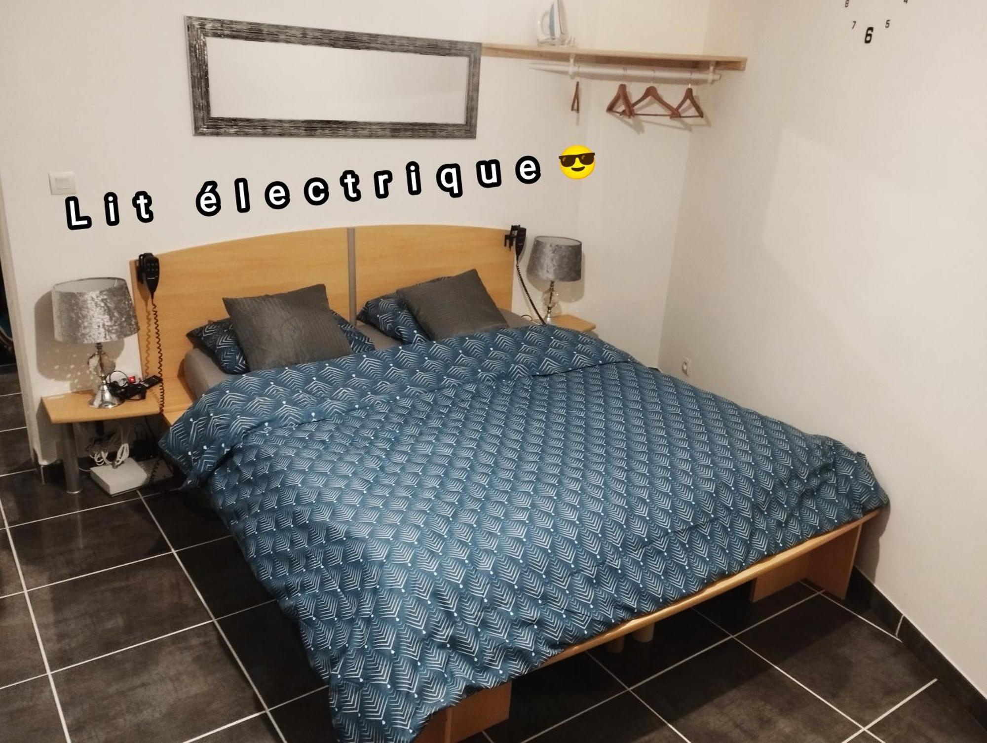 Appartement Avec Cour Plein Centre Фуа Екстер'єр фото