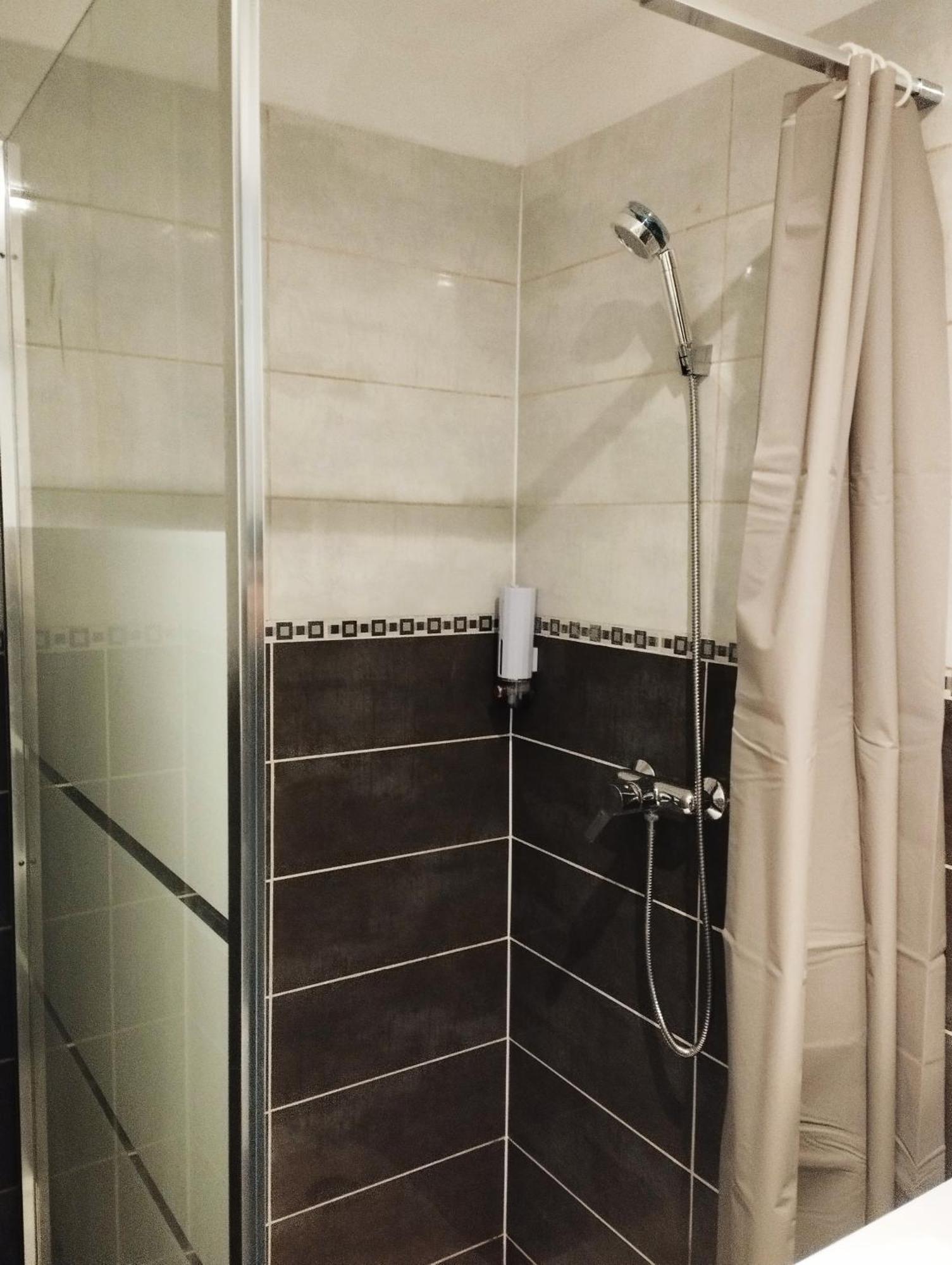 Appartement Avec Cour Plein Centre Фуа Екстер'єр фото